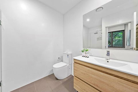 Rooftop 2 Bed Apt With Terrace At Newtown MHS - Accommodation Brunswick Heads 2