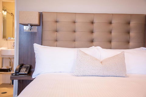 Royal Hotel Randwick - Accommodation Brunswick Heads 2