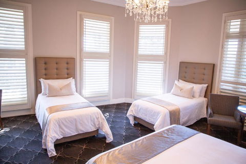 Royal Hotel Randwick - Accommodation Brunswick Heads 1