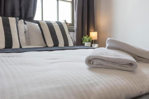 Royal Hotel Ryde - Accommodation Brunswick Heads 1
