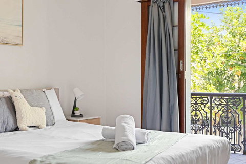 Rustic Queen Room In Glebe - Next To USYD - Shared Bathroom - Accommodation Brunswick Heads 1