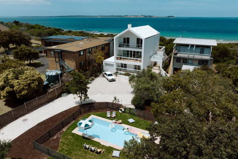 Sagres Queenscliff - Luxury House By The Beach - Accommodation Brunswick Heads 1