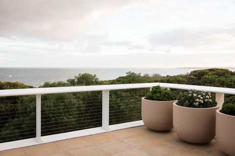 Sagres Queenscliff - Luxury House By The Beach - Accommodation Brunswick Heads 3