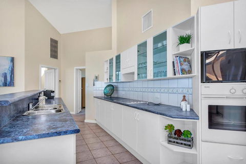 Sail Away - Aldinga Beach - C21 SouthCoast Holidays - Accommodation Brunswick Heads 2