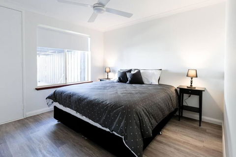Salt & Pepper; Beautiful Town House In Margs! - Accommodation Brunswick Heads 3