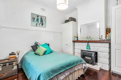 Saltbush Cottage In Fabulous South Fremantle - Accommodation Brunswick Heads 2
