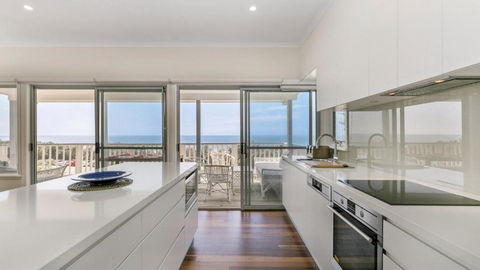 Salty Air Beachside Cottage At Killcare - Accommodation Brunswick Heads 3