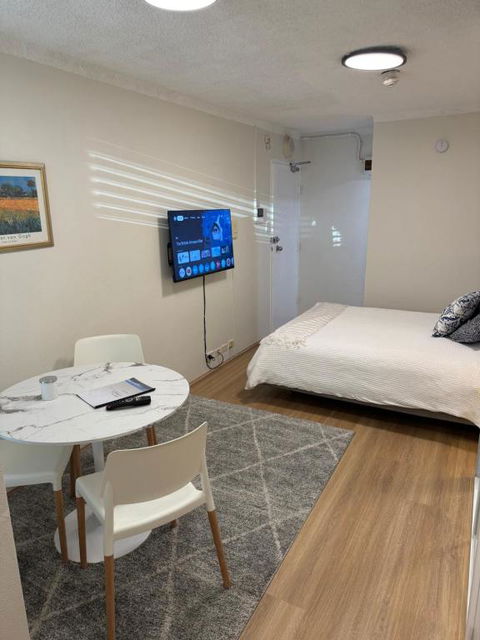 Sam The Central Studio - Accommodation Brunswick Heads 1