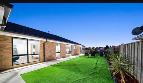 Sanctuary Lakes Holiday House - Accommodation Brunswick Heads 1