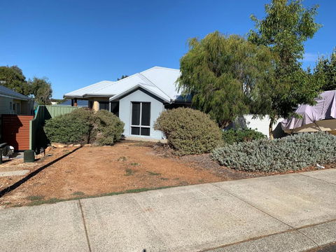 Sandalwood Guest Room - Accommodation Brunswick Heads 0