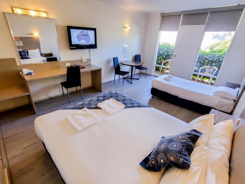 Sandors Motor Inn - Accommodation Brunswick Heads 3