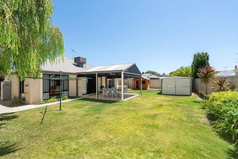 Sandpiper House - Family & Pet Friendly - Accommodation Brunswick Heads 1