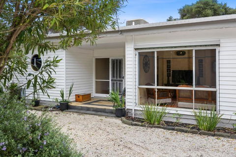 SANDY ANN At Lonnie - Accommodation Brunswick Heads 1