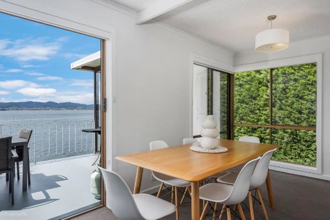 Sandy Bay Waterfront - Accommodation Brunswick Heads 1