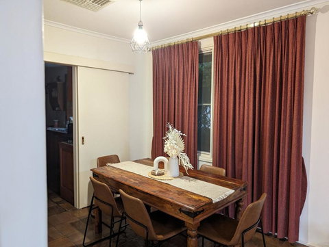 Spacious, Modern & Stylish Vacation Home - Accommodation Brunswick Heads 3