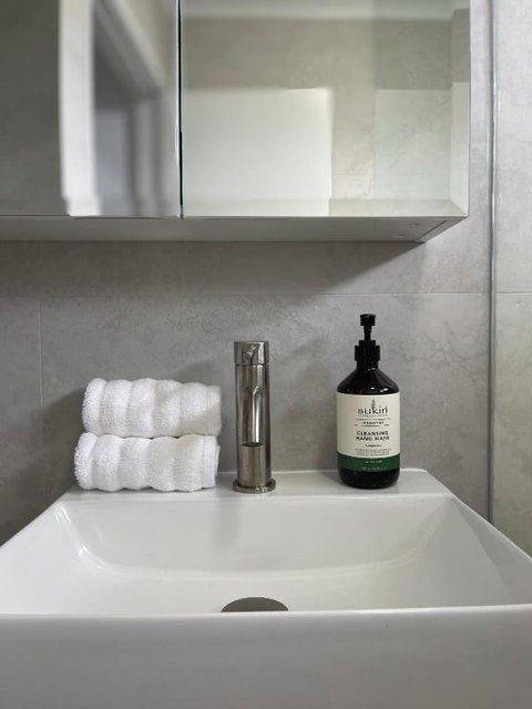 Sunshine Retreat Modern 3BR Haven - Accommodation Brunswick Heads 3