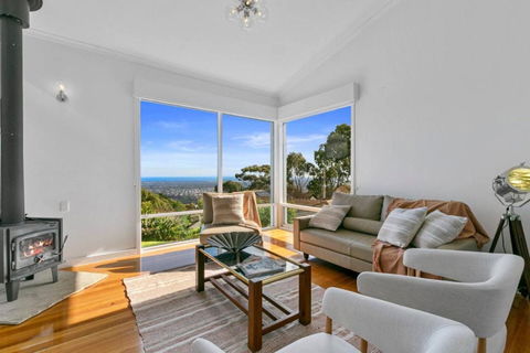 Sunset Estate In Mount Osmond - Accommodation Brunswick Heads 0