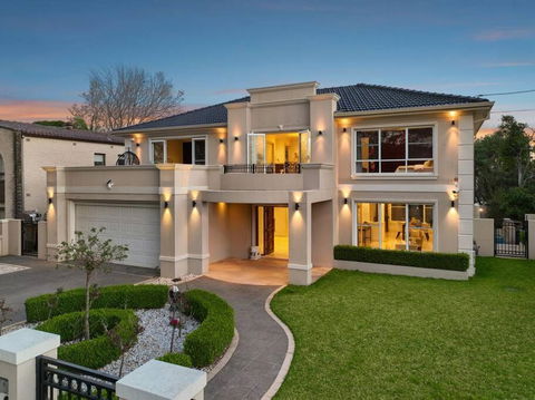 Sydney Strathfield 4 Bed Luxury House With Pool - Accommodation Brunswick Heads 3