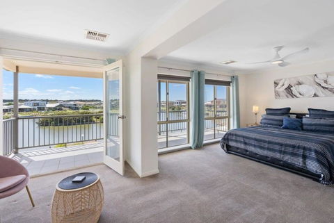 T2 12 Wentworth Pde Hindmarsh Island - No Linen Included - Accommodation Brunswick Heads 0