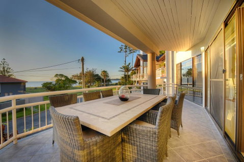 BEACHSIDE MANOR - Walk To The Beach - Accommodation Brunswick Heads 2