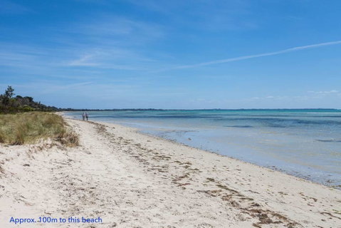 Beautiful Beachfront Apartment At Capel Sound - Accommodation Brunswick Heads 0