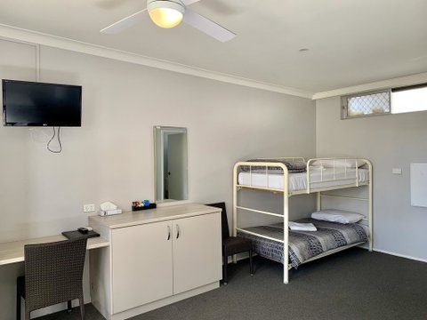 Bermagui Beach Hotel - Accommodation Brunswick Heads 1