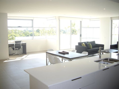 Best Western Plus The Tudor Box Hill - Accommodation Brunswick Heads 1