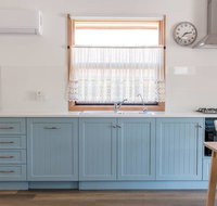 Bird In Hand Cottage Port Noarlunga - Accommodation Brunswick Heads