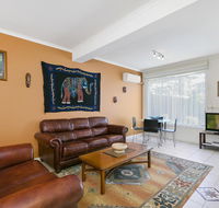 Black Dolphin Waterfront Apartment - Accommodation Brunswick Heads