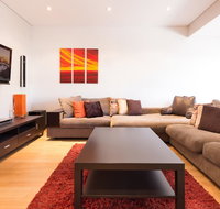 Bold modern 1 bed 10 mins from the city - Accommodation Brunswick Heads