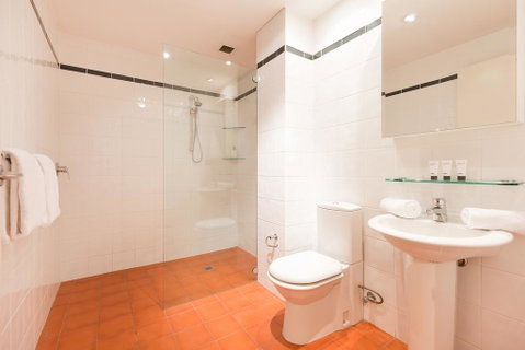 Bold, Modern 1 Bed 10 Mins From The City - Accommodation Brunswick Heads 3