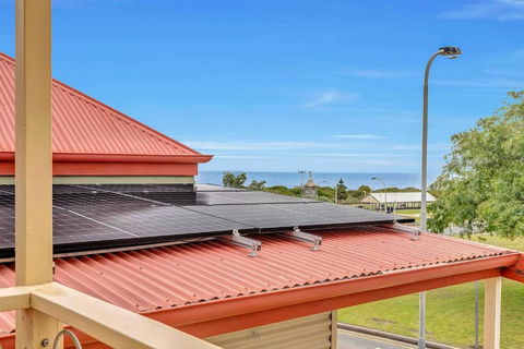 The Seaside Loft - A Breezy Beachside Lifestyle - Accommodation Brunswick Heads 3
