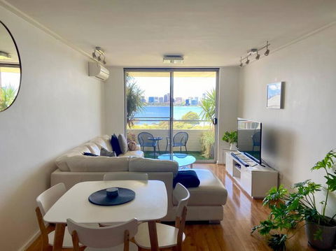 The Swan - Park & River Views Next To Perth Zoo - Accommodation Brunswick Heads 2