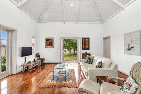 Time And Tide Hideaway - A Spacious Beachside Escape - Accommodation Brunswick Heads 0