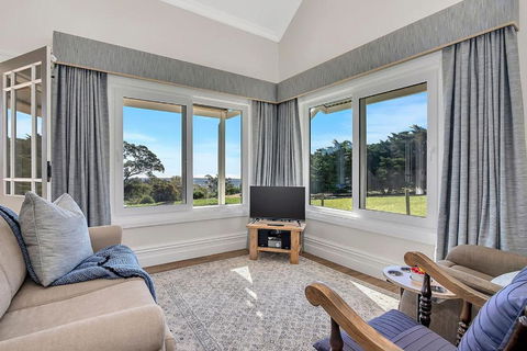 Time Out Train Station - Accommodation Brunswick Heads 2