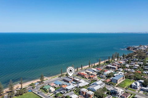Waterfront Bliss In Margate - 30 Min From Brisbane - Accommodation Brunswick Heads 3