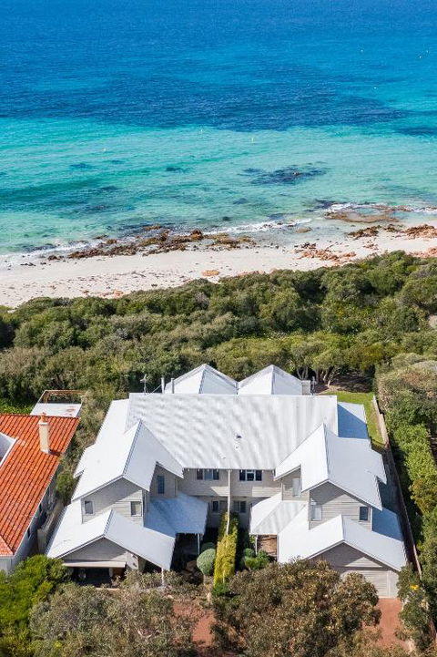 WATERFRONT - Accommodation Brunswick Heads 0