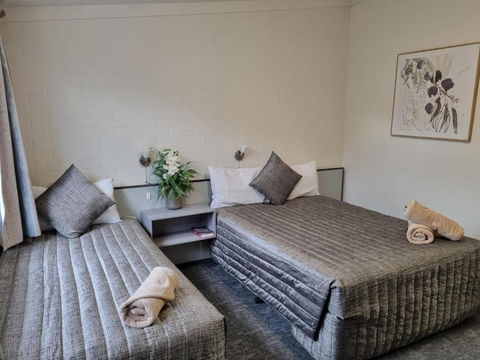 Y Motels Yarraman - Accommodation Brunswick Heads 0