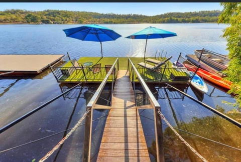 Rumah Surgah On Lake Bennett - Accommodation Brunswick Heads 0
