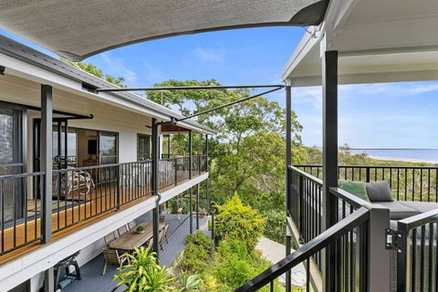 YARABIN - Luxury Home With Ocean Views - Accommodation Brunswick Heads 3