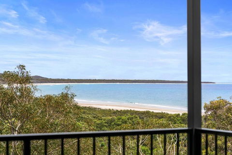 YARABIN - Luxury Home With Ocean Views - Accommodation Brunswick Heads 1