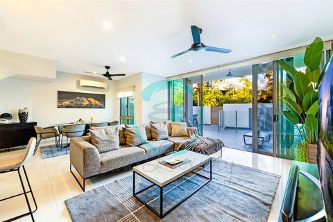 ZEN ARCTIC Luxury 2-Story T/House + Pool & Markets - Accommodation Brunswick Heads 0