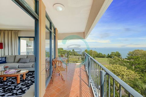 ZEN88 Esplanade: 3-BR Luxury Suite Near Waterfront - Accommodation Brunswick Heads 0