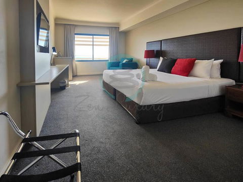 ZEN88 ESPLANADE: Hotel Suite W/ Ocean/Sunset Views - Accommodation Brunswick Heads 1