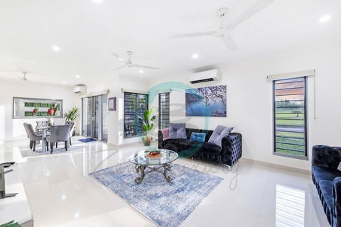 Zenhouse: Stylish Muirhead Home Near Park/Hospital - Accommodation Brunswick Heads 0