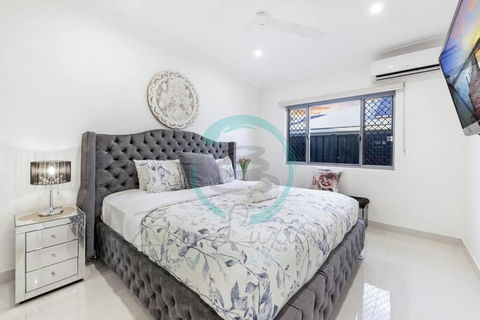 Zenhouse: Stylish Muirhead Home Near Park/Hospital - Accommodation Brunswick Heads 3