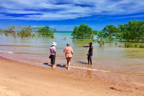 Gay-Wu Woman's 5 Day Yolngu Homeland Tour - Accommodation Brunswick Heads 5