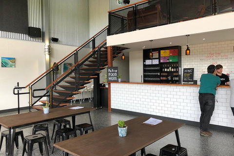 Beer, Wine And Gin (The Ultimate Tastings.) - Accommodation Brunswick Heads 2
