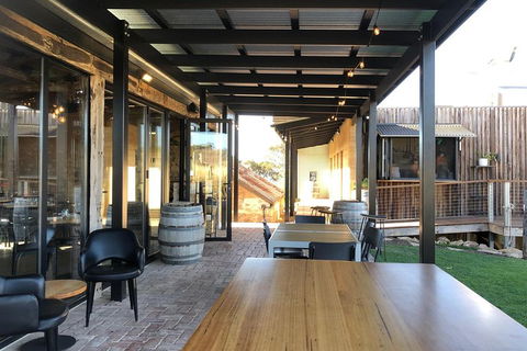 Beer, Wine And Gin (The Ultimate Tastings.) - Accommodation Brunswick Heads 4