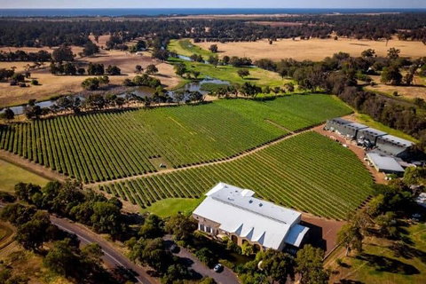 Busselton Jetty + Train Ride + Winery + Scenic Drive Full Day Tour - Accommodation Brunswick Heads 3